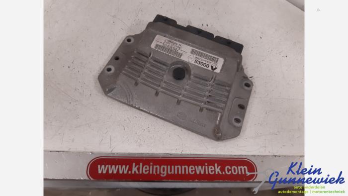 Inspuitcomputer van een Renault Megane 2003