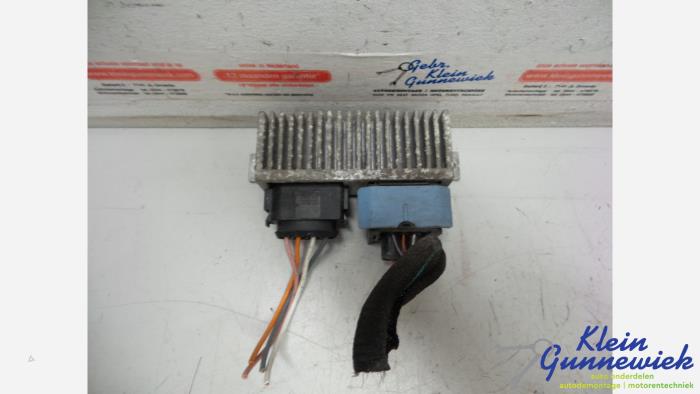Gebruikte Koeling Module Renault Master Prijs € 25,00 Margeregeling aangeboden door Klein Gunnewiek Autodemontage & Motorentechniek