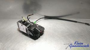 Gebruikte Deurslot Mechaniek 4Deurs links-achter Opel Insignia Prijs € 40,00 Margeregeling aangeboden door Klein Gunnewiek Autodemontage & Motorentechniek
