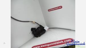 Gebruikte Deurslot Mechaniek 4Deurs rechts-voor Volkswagen E-Golf Prijs € 30,00 Margeregeling aangeboden door Klein Gunnewiek Autodemontage & Motorentechniek