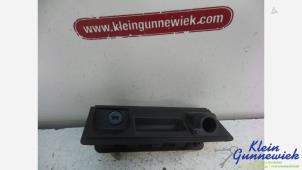 Gebruikte Handgreep Achterklep Audi A8 Prijs € 35,00 Margeregeling aangeboden door Klein Gunnewiek Autodemontage & Motorentechniek