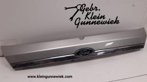 Gebruikte Handgreep Achterklep Ford Fiesta Prijs € 40,00 Margeregeling aangeboden door Gebr.Klein Gunnewiek Ho.BV