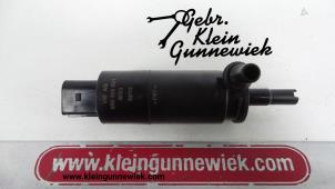 Gebruikte Koplampsproeier pomp Volkswagen Jetta Prijs € 20,00 Margeregeling aangeboden door Gebr.Klein Gunnewiek Ho.BV