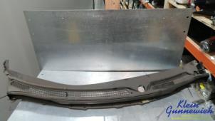 Gebruikte Paravent Renault Koleos Prijs € 25,00 Margeregeling aangeboden door Klein Gunnewiek Autodemontage & Motorentechniek