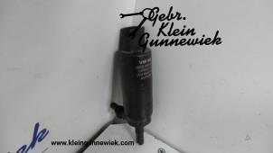 Gebruikte Koplampsproeier pomp Volkswagen Tiguan Prijs € 20,00 Margeregeling aangeboden door Gebr.Klein Gunnewiek Ho.BV