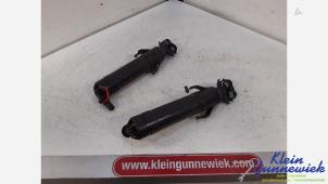 Gebruikte Koplamp Sproeier Volkswagen Passat Prijs € 20,00 Margeregeling aangeboden door Klein Gunnewiek Autodemontage & Motorentechniek