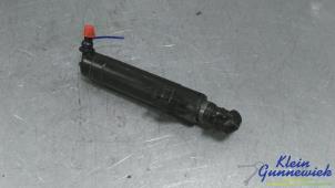 Gebruikte Koplamp Sproeier Volkswagen Passat Prijs € 20,00 Margeregeling aangeboden door Klein Gunnewiek Autodemontage & Motorentechniek