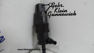 Gebruikte Pomp koplampsproeier Audi A8 Prijs € 30,00 Margeregeling aangeboden door Gebr.Klein Gunnewiek Ho.BV