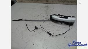 Gebruikte Portiergreep 2Deurs links Volkswagen Golf Prijs € 25,00 Margeregeling aangeboden door Klein Gunnewiek Autodemontage & Motorentechniek