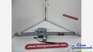 Gebruikte Motor electrisch raam Renault Trafic Prijs € 75,00 Margeregeling aangeboden door Klein Gunnewiek Autodemontage & Motorentechniek