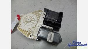 Gebruikte Motor electrisch raam Volkswagen Passat Prijs € 45,00 Margeregeling aangeboden door Klein Gunnewiek Autodemontage & Motorentechniek