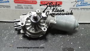 Gebruikte Ruitenwissermotor voor Opel Insignia Prijs € 30,00 Margeregeling aangeboden door Gebr.Klein Gunnewiek Ho.BV