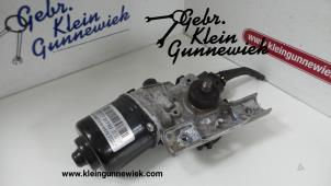 Gebruikte Ruitenwissermotor voor Opel Karl Prijs € 75,00 Margeregeling aangeboden door Gebr.Klein Gunnewiek Ho.BV