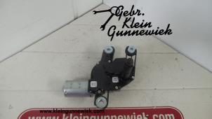 Gebruikte Motor Ruitenwisser achter Volkswagen Passat Prijs € 30,00 Margeregeling aangeboden door Gebr.Klein Gunnewiek Ho.BV