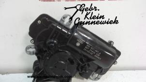 Gebruikte Sluithulpmotor achterklep Volkswagen Tiguan Prijs € 65,00 Margeregeling aangeboden door Gebr.Klein Gunnewiek Ho.BV