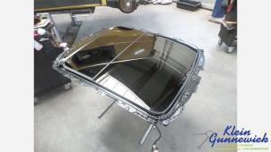 Gebruikte Schuifdak Mechaniek Audi E-Tron Prijs € 385,00 Margeregeling aangeboden door Klein Gunnewiek Autodemontage & Motorentechniek