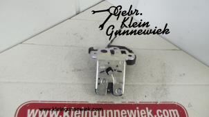 Gebruikte Slotmechaniek Achterklep Audi A1 Prijs € 25,00 Margeregeling aangeboden door Gebr.Klein Gunnewiek Ho.BV