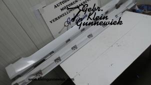 Gebruikte Sideskirt links Volkswagen Arteon Prijs € 115,00 Margeregeling aangeboden door Gebr.Klein Gunnewiek Ho.BV
