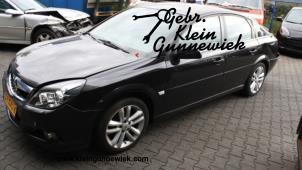 Gebruikte Zijskirt links Opel Vectra Prijs € 50,00 Margeregeling aangeboden door Gebr.Klein Gunnewiek Ho.BV