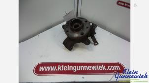 Gebruikte Fusee rechts-voor Dacia Logan Prijs € 45,00 Margeregeling aangeboden door Klein Gunnewiek Autodemontage & Motorentechniek