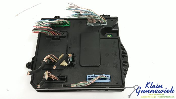 Gebruikte Computer Body Control Renault Megane Prijs € 80,00 Margeregeling aangeboden door Klein Gunnewiek Autodemontage & Motorentechniek