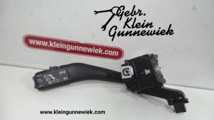 Gebruikte Pinker Schakelaar Volkswagen Golf Prijs € 20,00 Margeregeling aangeboden door Gebr.Klein Gunnewiek Ho.BV