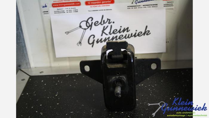 Gebruikte Motorsteun Volkswagen Amarok Prijs € 20,00 Margeregeling aangeboden door Klein Gunnewiek Autodemontage & Motorentechniek