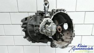 Gebruikte Versnellingsbak Volkswagen Caddy Prijs € 140,00 Margeregeling aangeboden door Klein Gunnewiek Autodemontage & Motorentechniek