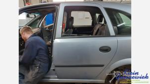 Gebruikte Deur 4Deurs links-achter Opel Meriva Prijs € 45,00 Margeregeling aangeboden door Klein Gunnewiek Autodemontage & Motorentechniek