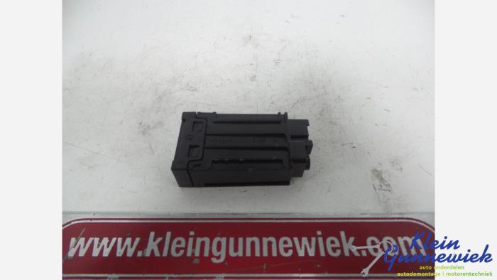 Gebruikte Computer Diversen Audi A8 Prijs € 24,00 Margeregeling aangeboden door Klein Gunnewiek Autodemontage & Motorentechniek