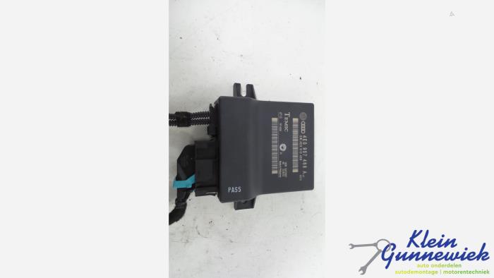 Gebruikte Computer Diversen Audi A8 Prijs € 17,00 Margeregeling aangeboden door Klein Gunnewiek Autodemontage & Motorentechniek
