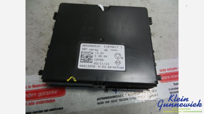 Gebruikte Computer Diversen Renault Captur Prijs € 60,00 Margeregeling aangeboden door Klein Gunnewiek Autodemontage & Motorentechniek