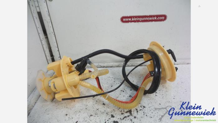 Gebruikte Tank element Pomp Volkswagen Touareg Prijs € 71,00 Margeregeling aangeboden door Klein Gunnewiek Autodemontage & Motorentechniek