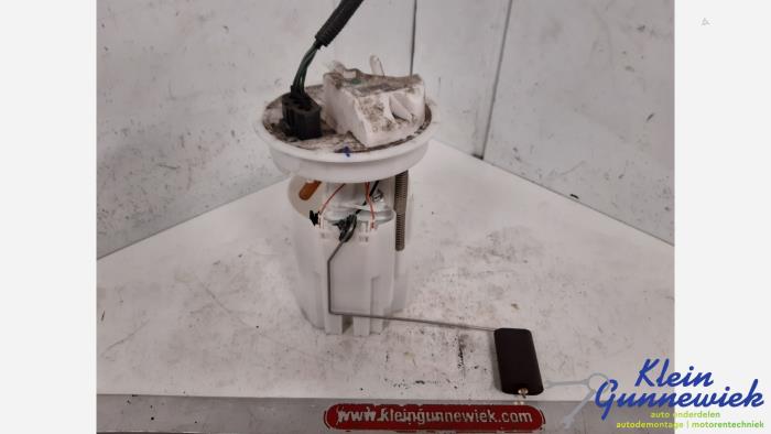 Gebruikte Tank element Pomp Ford B-Max Prijs € 75,00 Margeregeling aangeboden door Klein Gunnewiek Autodemontage & Motorentechniek