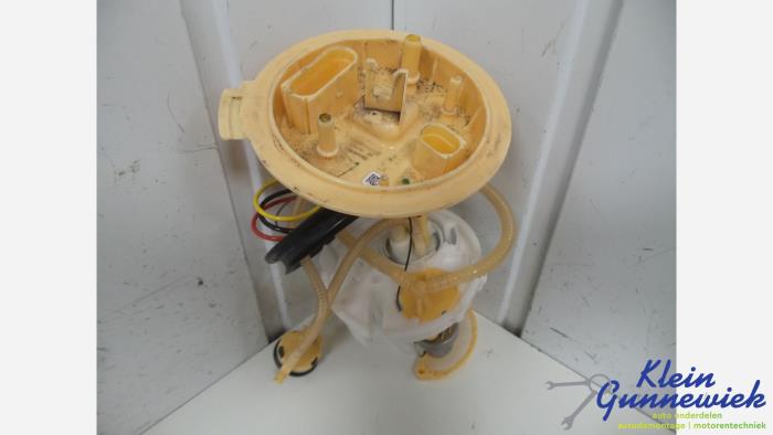 Gebruikte Tank element Pomp Audi A4 Prijs € 95,00 Margeregeling aangeboden door Klein Gunnewiek Autodemontage & Motorentechniek