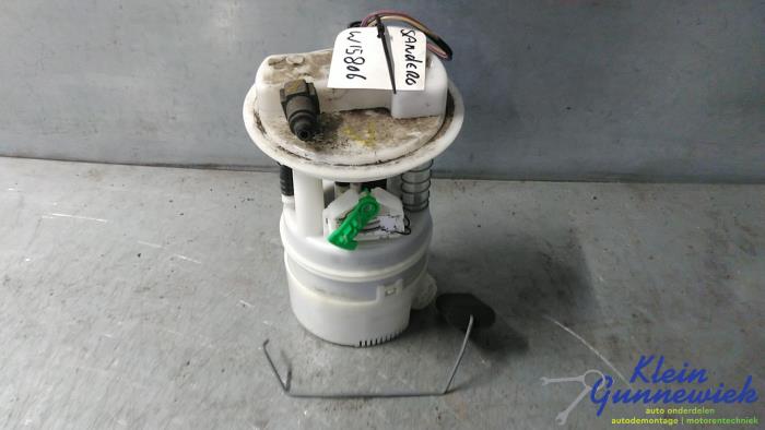 Gebruikte Tank element Pomp Dacia Sandero Prijs € 18,00 Margeregeling aangeboden door Klein Gunnewiek Autodemontage & Motorentechniek