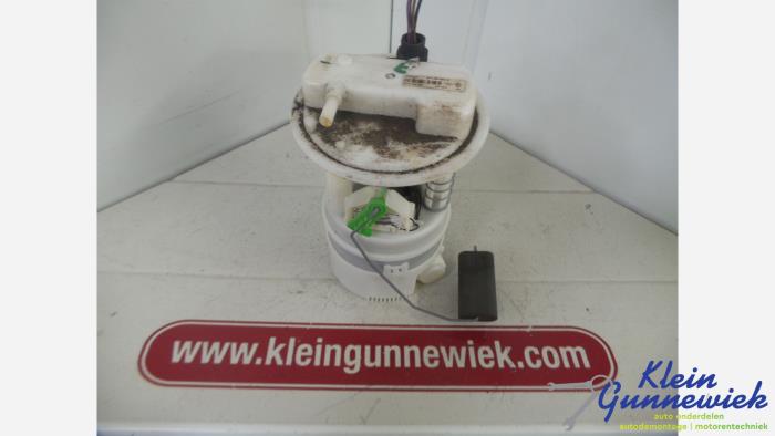 Gebruikte Tank element Pomp Dacia Sandero Prijs € 17,00 Margeregeling aangeboden door Klein Gunnewiek Autodemontage & Motorentechniek