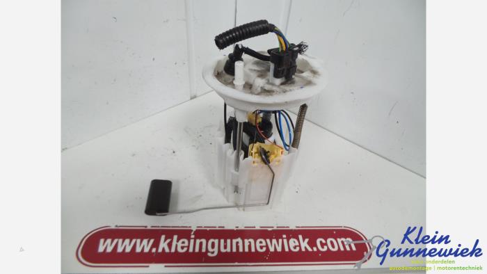 Gebruikte Brandstofpomp Elektrisch Volvo V40 Prijs € 40,00 Margeregeling aangeboden door Klein Gunnewiek Autodemontage & Motorentechniek