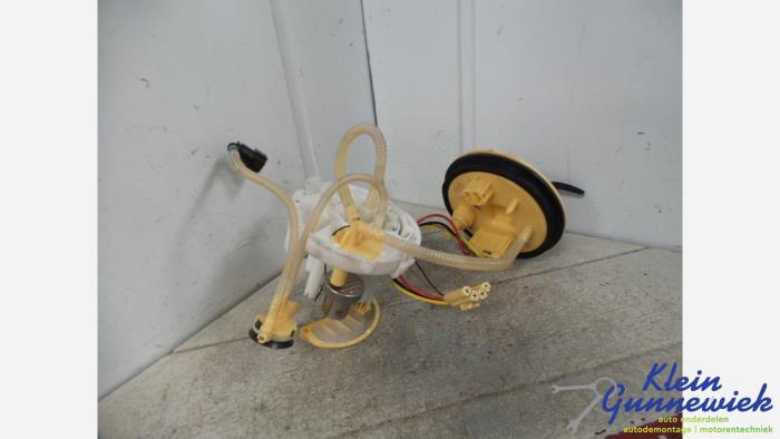 Gebruikte Tank element Pomp Audi A4 Prijs € 95,00 Margeregeling aangeboden door Klein Gunnewiek Autodemontage & Motorentechniek