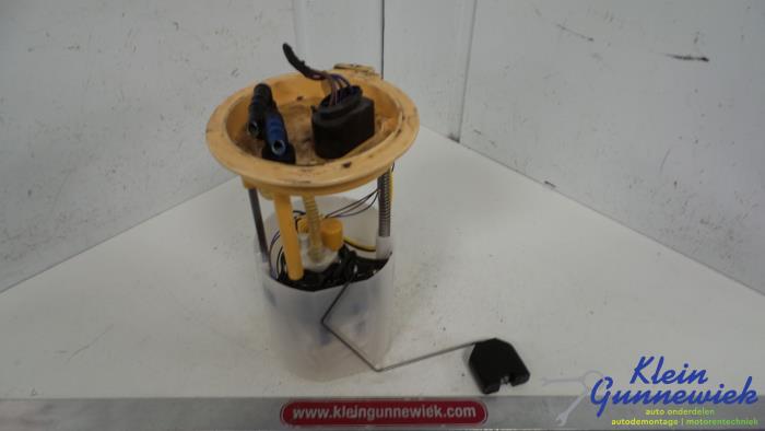 Brandstofpomp Elektrisch van een Volkswagen Passat 2010