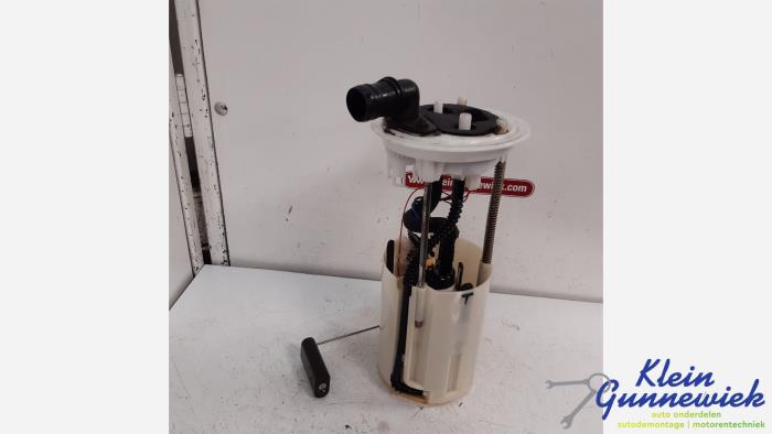 Gebruikte Tank element Pomp Iveco New Daily Prijs € 38,00 Margeregeling aangeboden door Klein Gunnewiek Autodemontage & Motorentechniek