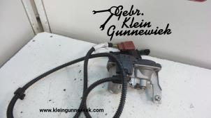 Gebruikte Uitlaatgas smoorklep Volkswagen Touran Prijs € 60,00 Margeregeling aangeboden door Gebr.Klein Gunnewiek Ho.BV