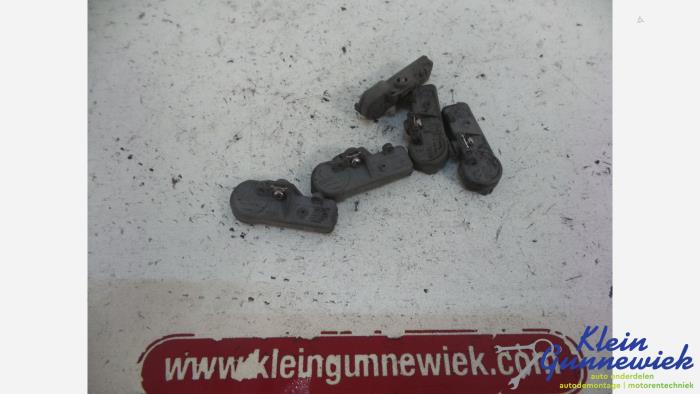 Gebruikte Sensor Bandenspanning Ford Transit Custom Prijs € 29,00 Margeregeling aangeboden door Klein Gunnewiek Autodemontage & Motorentechniek