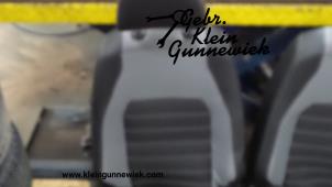 Gebruikte Voorstoel rechts Volkswagen Jetta Prijs op aanvraag aangeboden door Gebr.Klein Gunnewiek Ho.BV