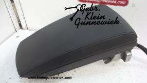Gebruikte Armleuning BMW X3 Prijs op aanvraag aangeboden door Gebr.Klein Gunnewiek Ho.BV