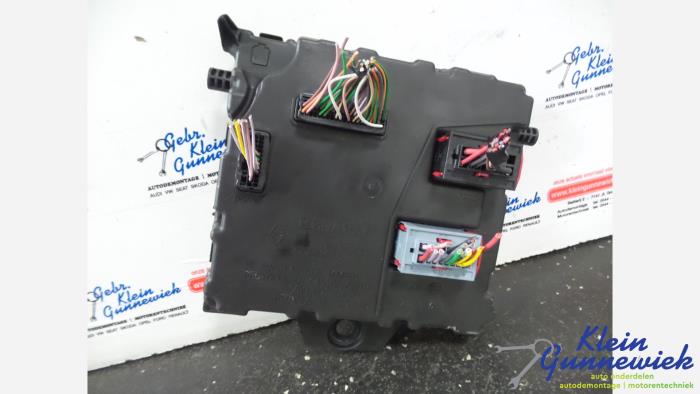 Gebruikte Bodycontrol Module Renault Kangoo Prijs € 44,00 Margeregeling aangeboden door Klein Gunnewiek Autodemontage & Motorentechniek