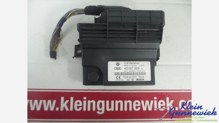 Computer Body Control van een Audi A8 2004