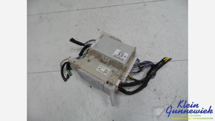 Gebruikte Bodycontrol Module Toyota Hilux Prijs € 159,00 Margeregeling aangeboden door Klein Gunnewiek Autodemontage & Motorentechniek