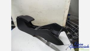 Gebruikte Armleuning Skoda Octavia Prijs € 100,00 Margeregeling aangeboden door Klein Gunnewiek Autodemontage & Motorentechniek