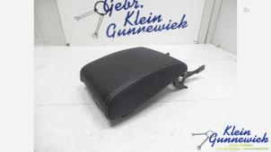 Gebruikte Armsteun Jaguar I-Pace Prijs € 75,00 Margeregeling aangeboden door Klein Gunnewiek Autodemontage & Motorentechniek